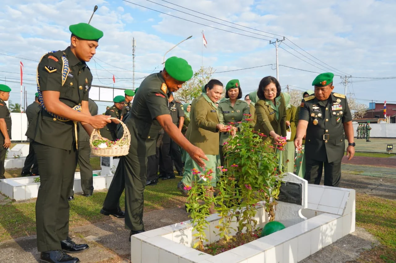 Tabur Bunga di TMP Trikora, Pangdam XXIV/MT Kenang Jasa Pahlawan di HUT ke-1 Kodam