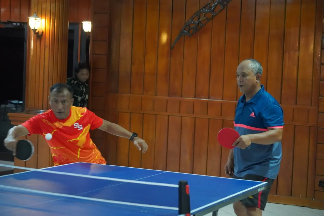 Semarak HUT Ke-1 Kodam XXIV/Mandala Trikora, Lomba Tenis Meja Pererat Kebersamaan dan Sportivitas Prajurit