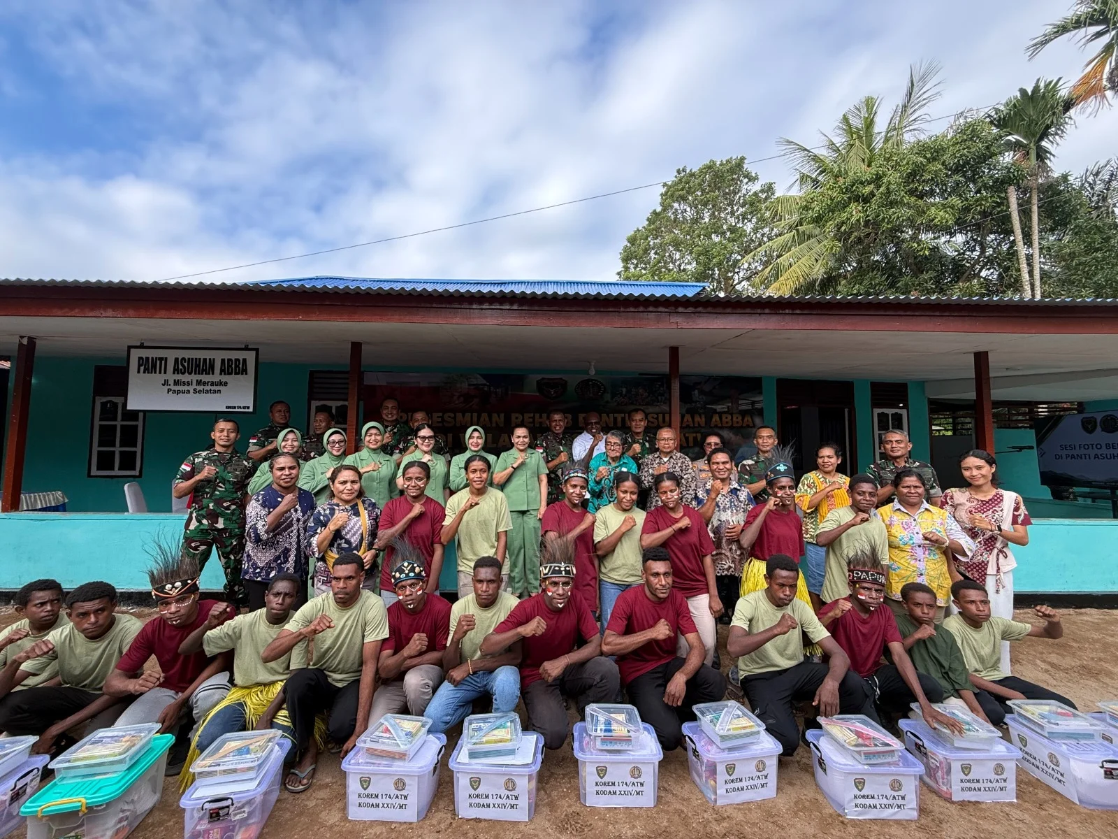 SENTUH HATI ANAK-ANAK PAPUA SELATAN, PANGDAM XXIV/MT RESMIKAN REHAB PANTI ASUHAN ABBA