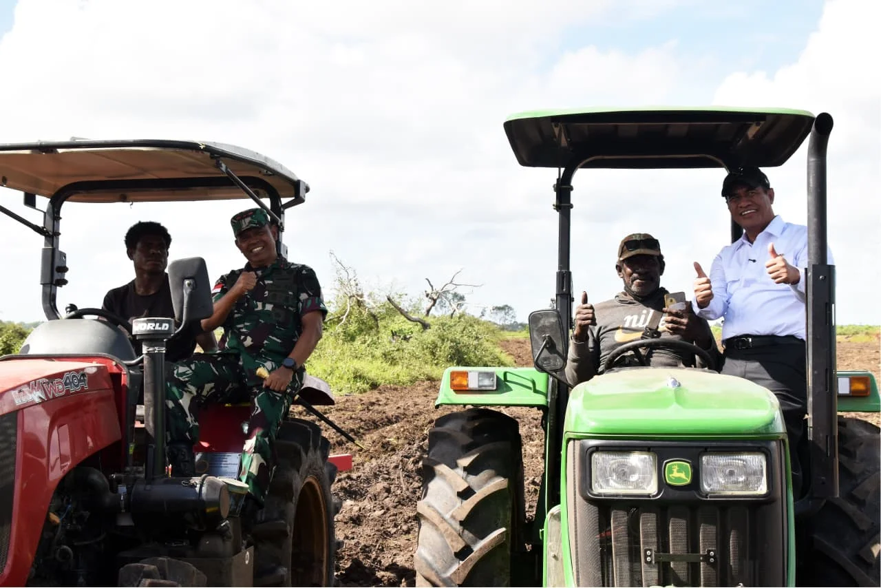 "Ketahanan Pangan Adalah Ketahanan Negara," Pangdam XXIV/MT Dampingi Mentan RI Percepat Modernisasi Pertanian di Merauke