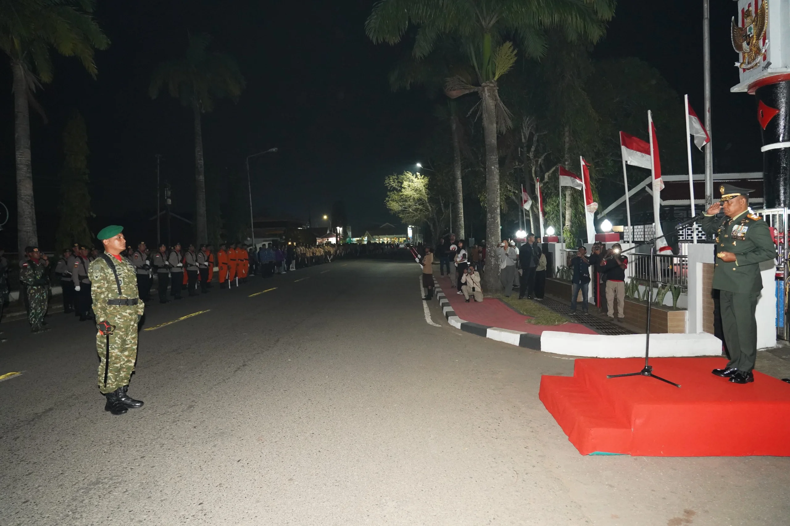 Pangdam XXIV/MT Kobarkan Semangat Perjuangan Lewat Taptu dan Pawai Obor di Merauke