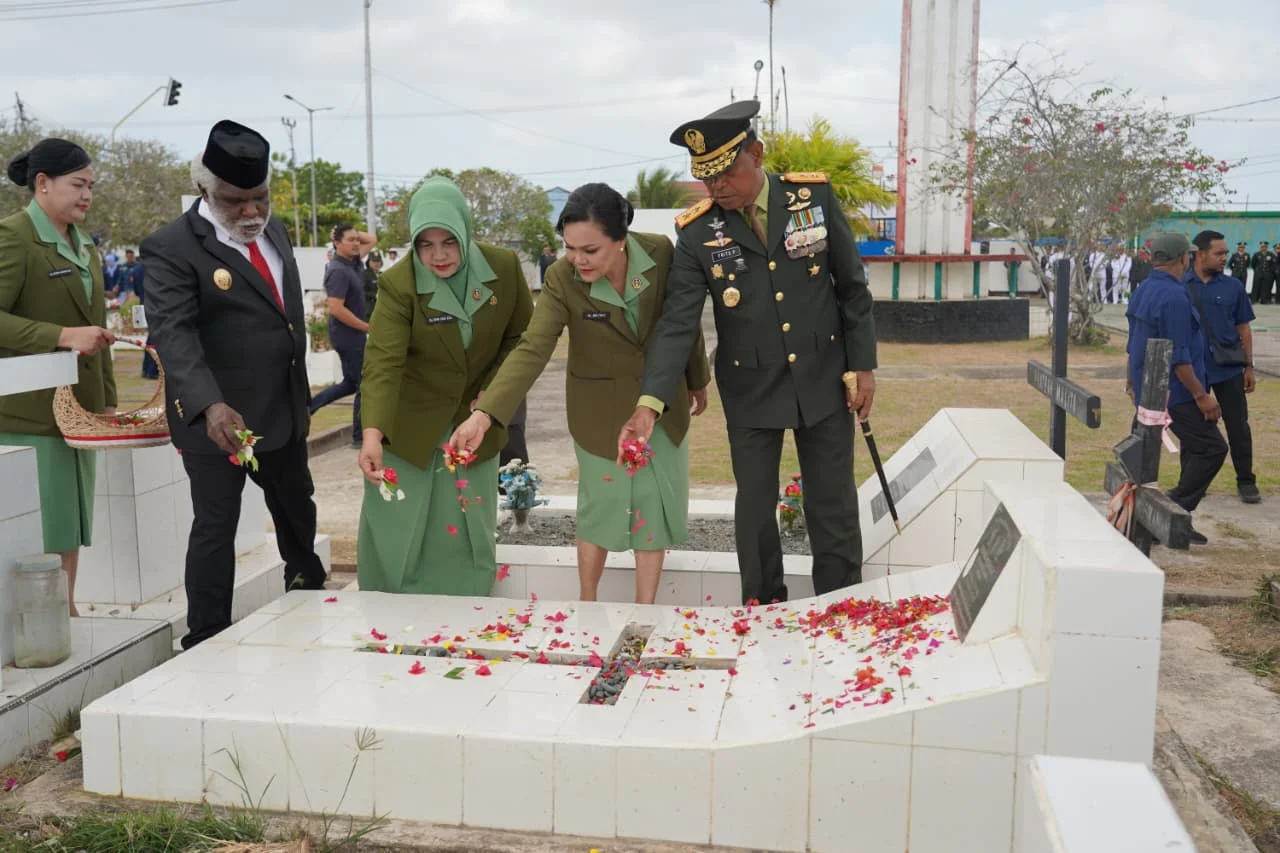 Pangdam XXIV/MT Pimpin Ziarah Nasional HUT ke-81 TNI, Kenang Jasa Para Pahlawan