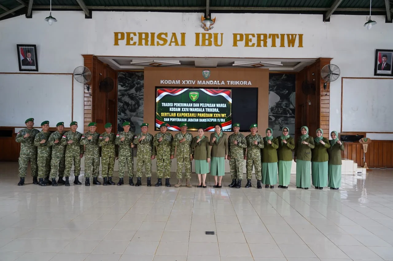 “Tradisi Satuan Perkuat Loyalitas dan Profesionalisme Prajurit,” Pangdam XXIV/MT Pimpin Sertijab dan Regenerasi Kepemimpinan